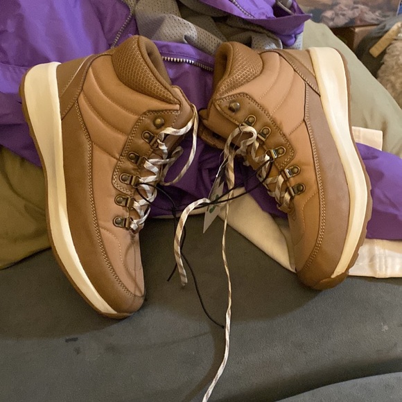 Universal Thread Shoes Bergen Hiking Winter Boots Size 10 - Picture 3 of 5